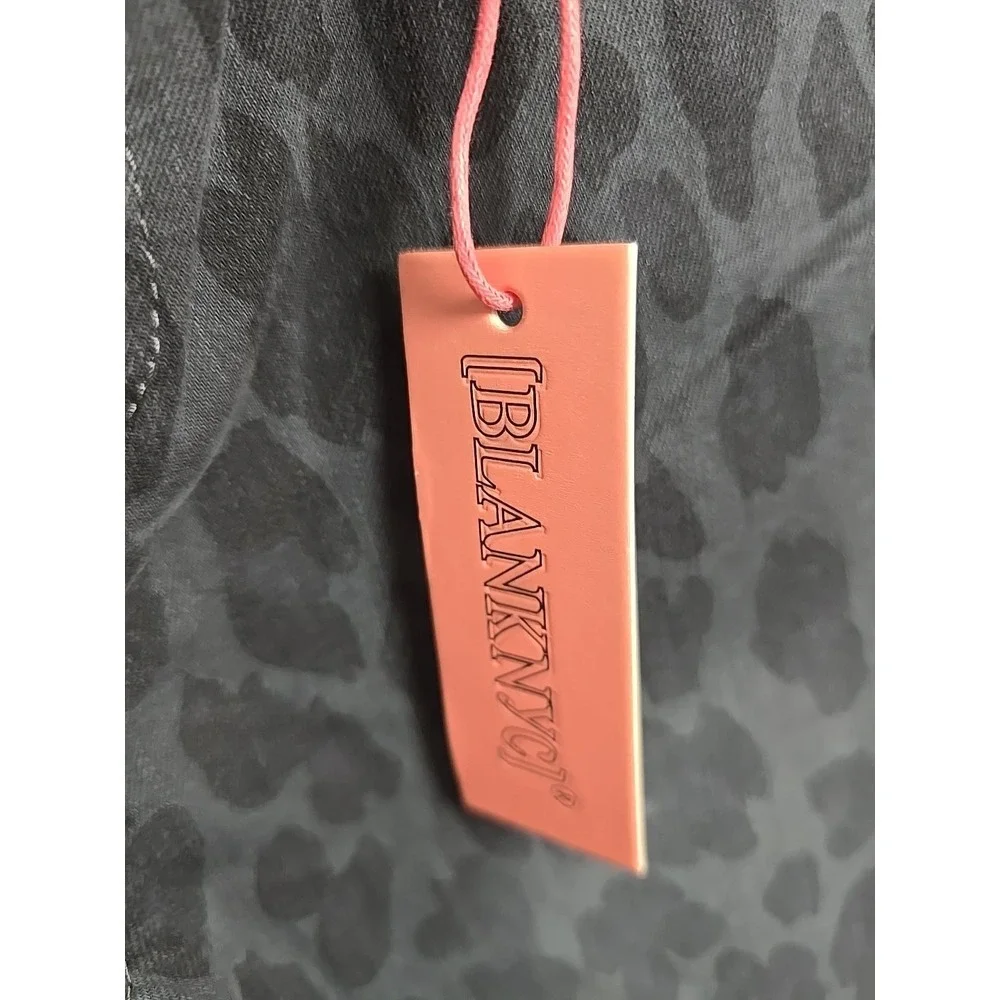 Blank NYC size item